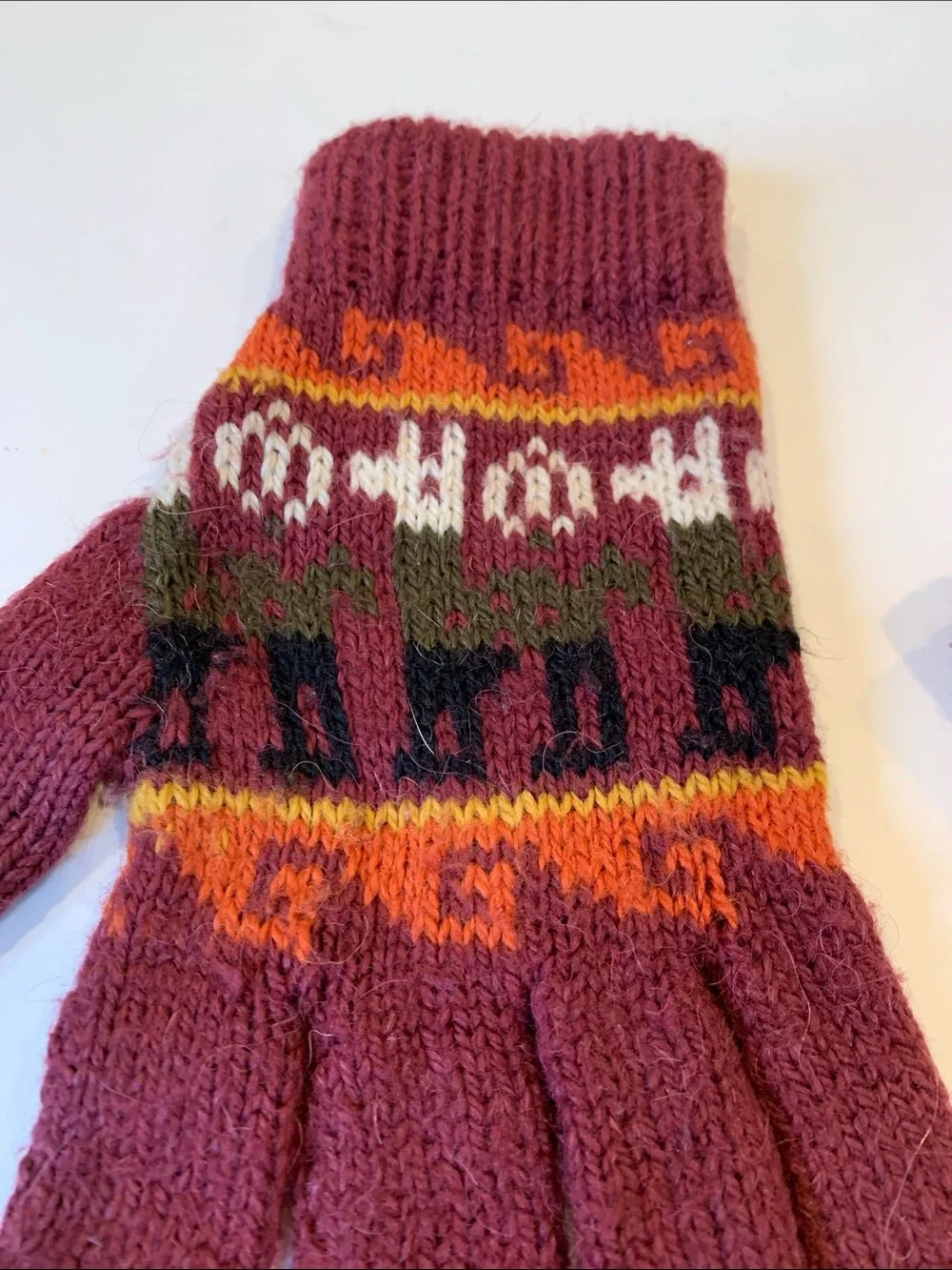 Bolivian Alpaca Wool Lightweight Burgundy Knit Lightweight Winter Gloves